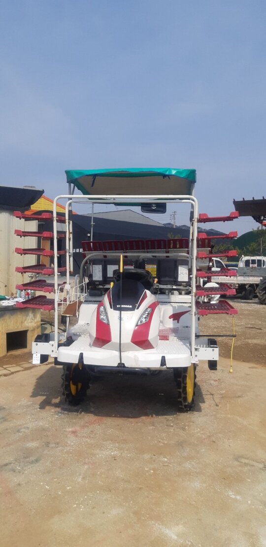 Yanmar Rice transplanter YR6DZA (6Rows)