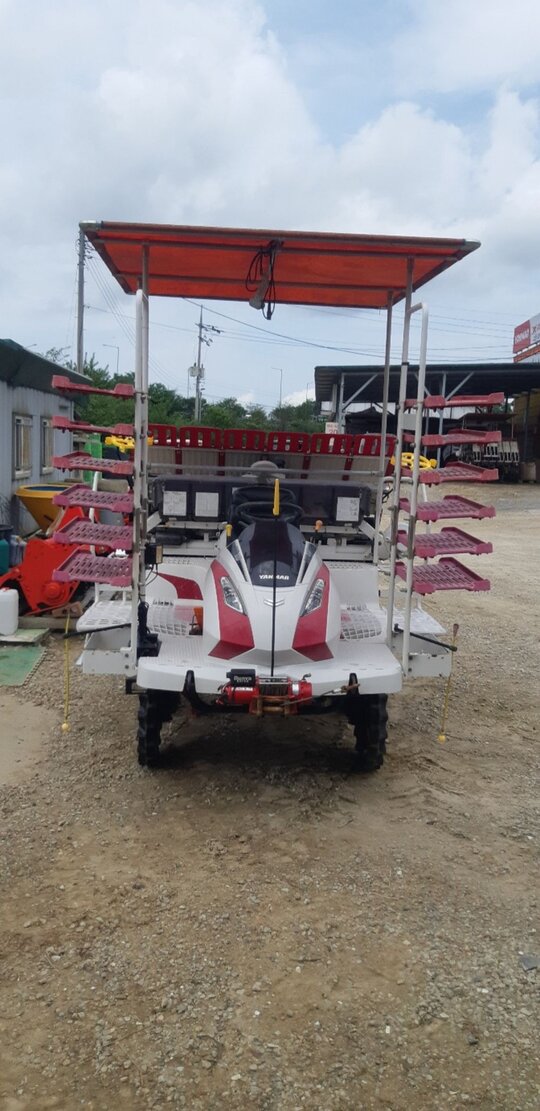 Yanmar Rice transplanter YR6DZ-F (6Rows)