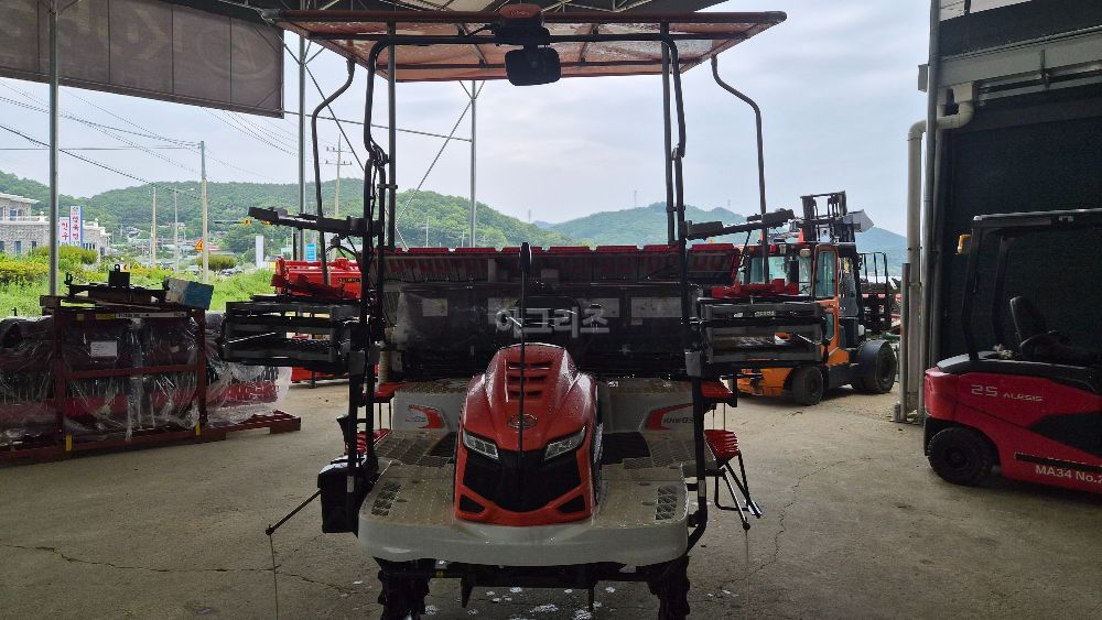 Kubota Rice transplanter KNW8SFS-GS (8Rows)