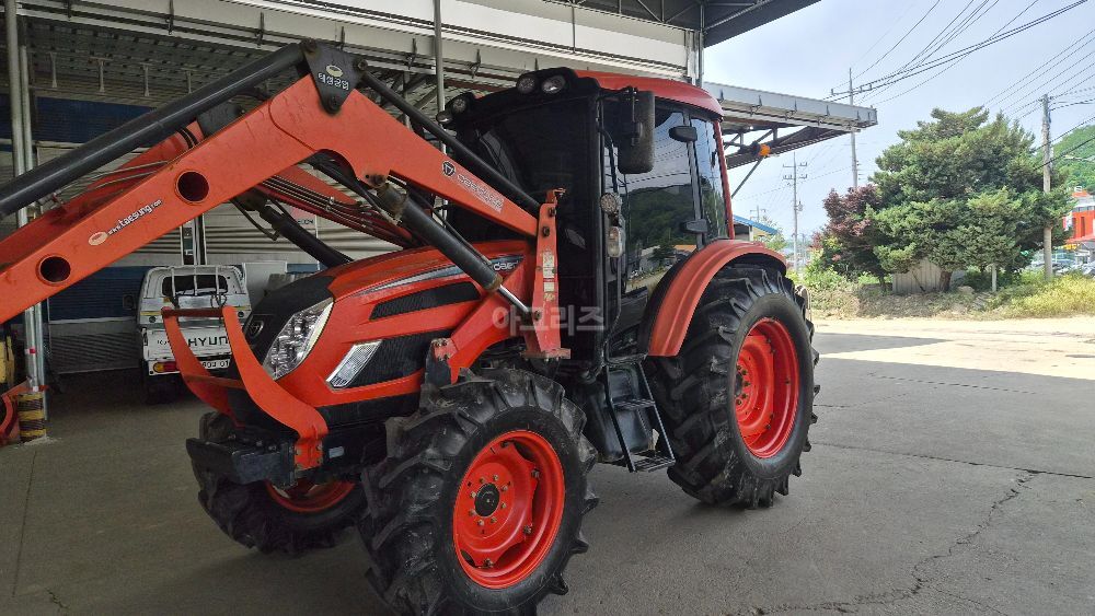 Daedong Tractor PX1000PSC (100hp)