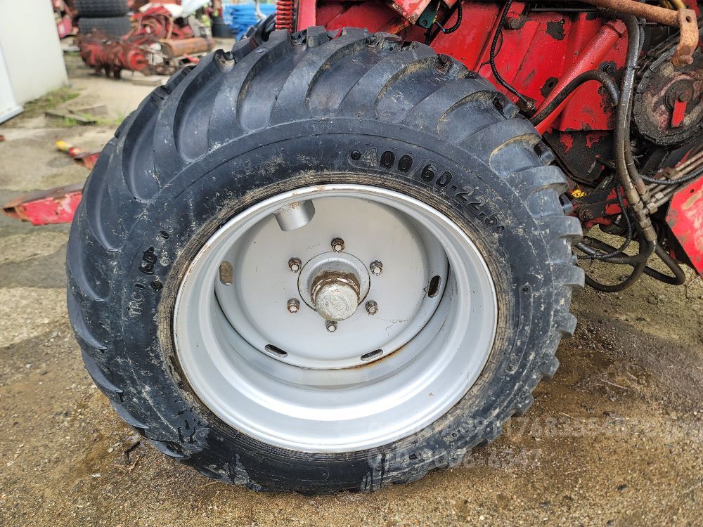 중고 타이어 400 400/60-22.5