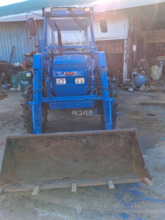 TYM Tractor 5240 (52hp)