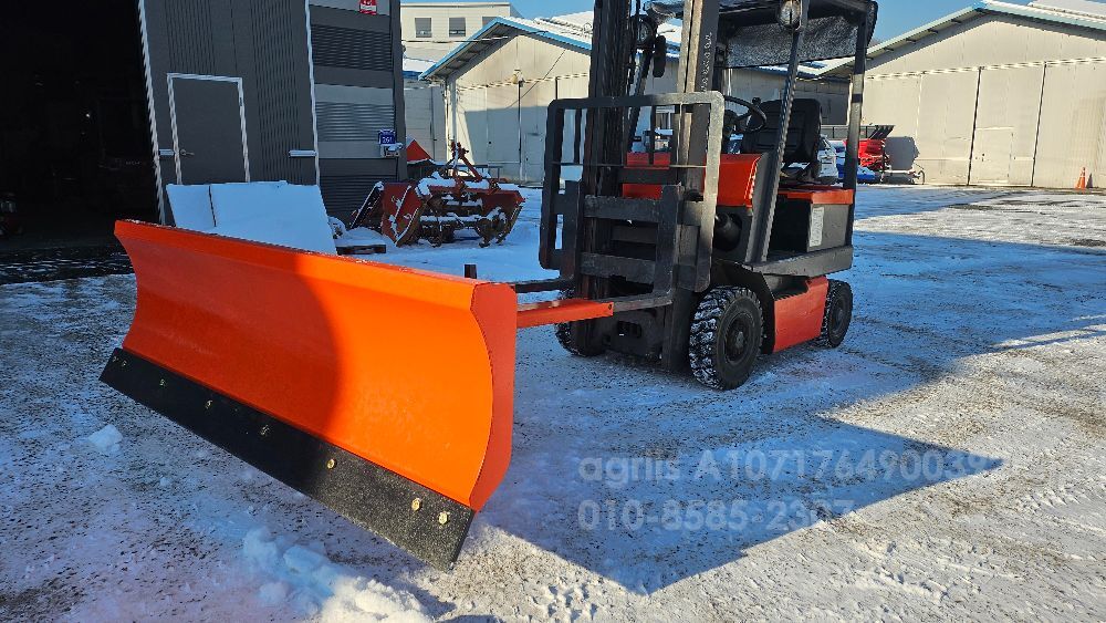  지게차용제설기 지게차용제설기 