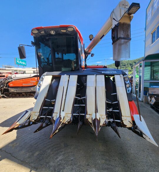 Kubota Combine Harvester ZR6130 (6Rows)
