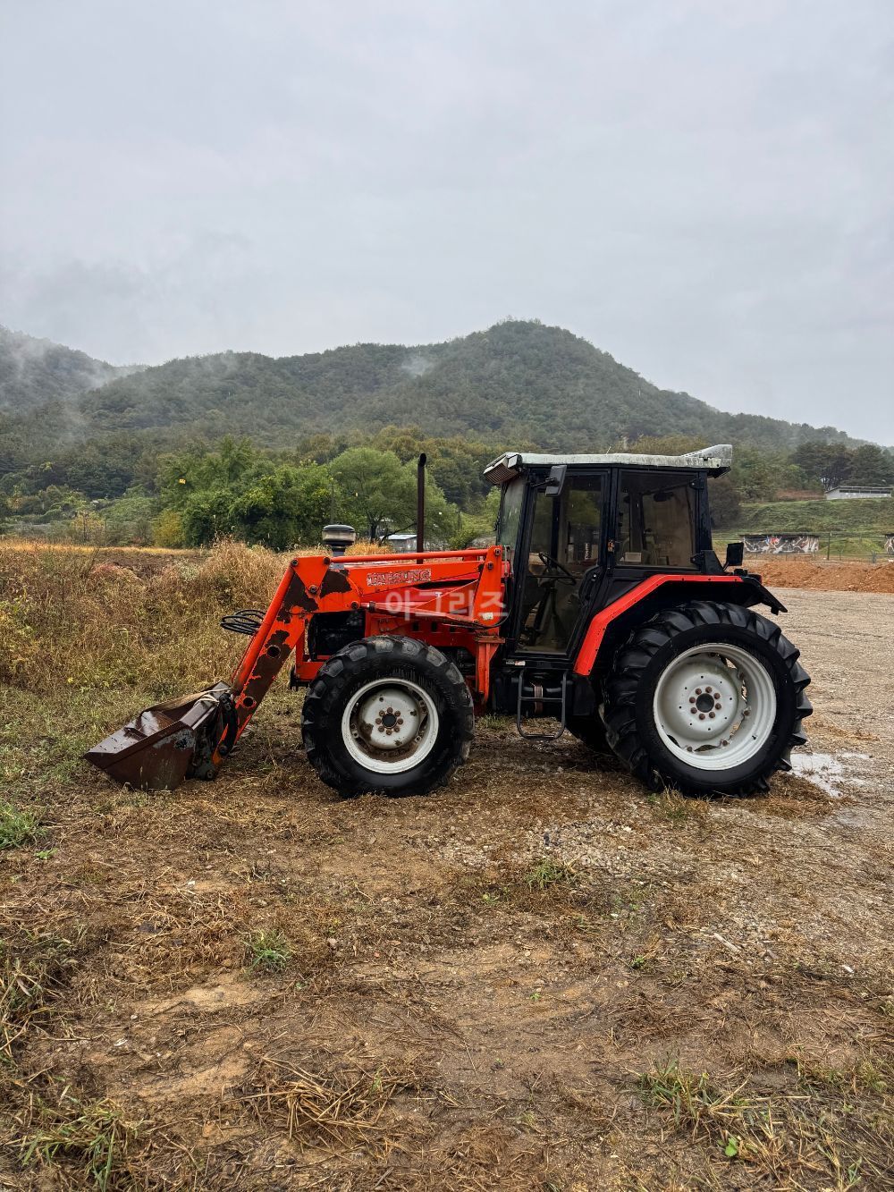 TYM 트랙터 T860 (86마력)