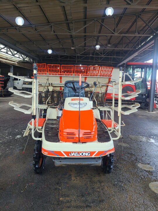 Daedong Rice transplanter S3-680 (6Rows)