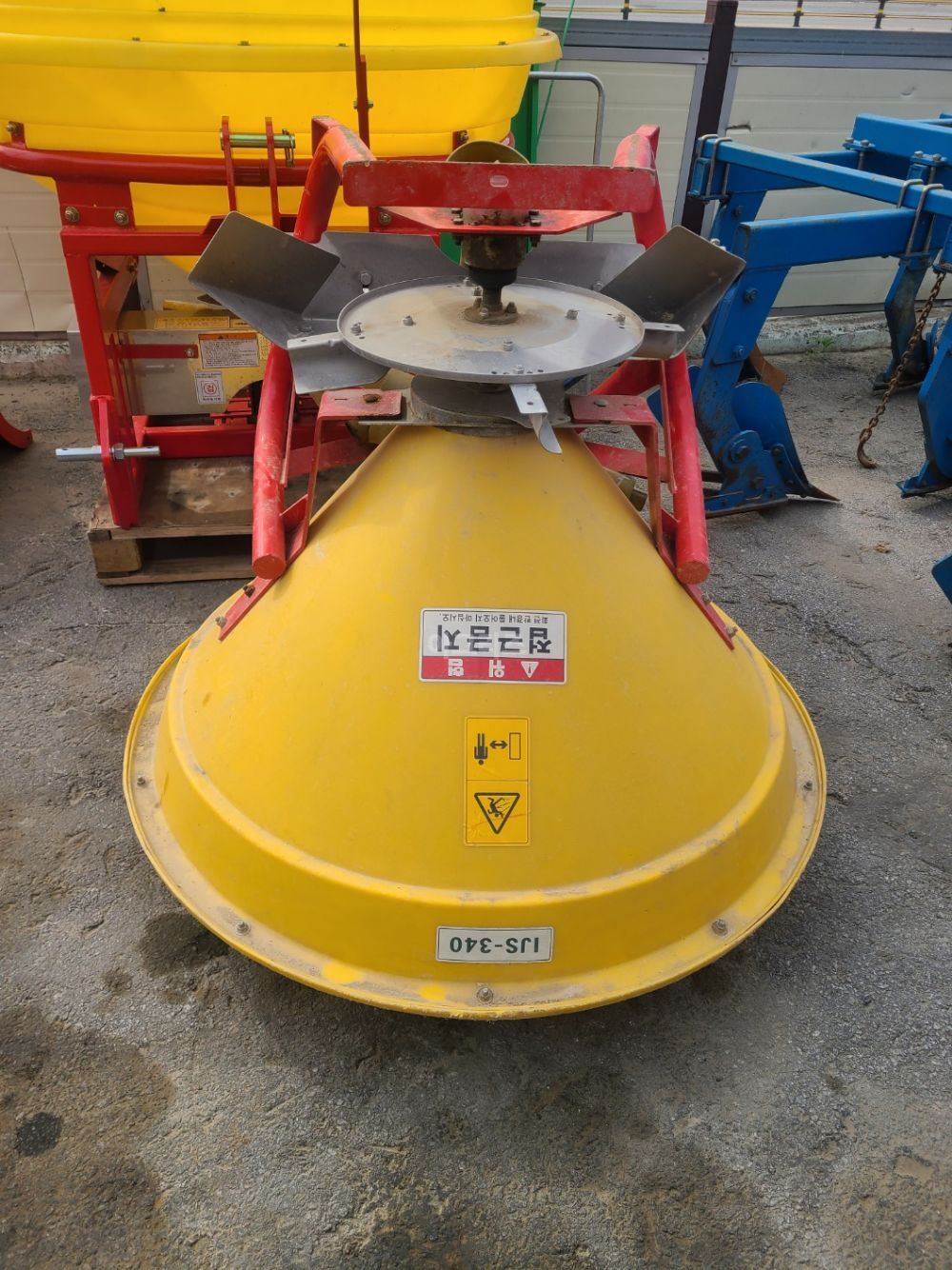 익산농기계 비료살포기 IJS-340