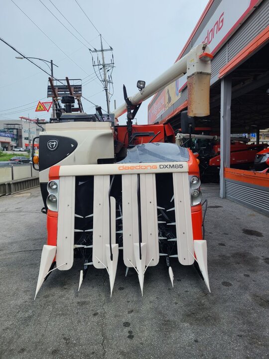 Daedong Combine Harvester DXM85G (5Rows)