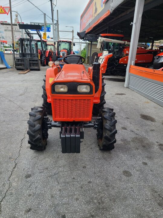 대동 트랙터 L2202-4WD (22마력)