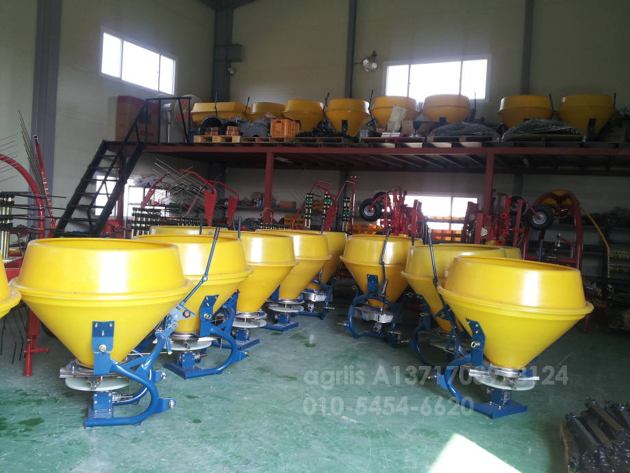  Fertilizer Spreader DP-2000DP-2300DP-2500DP-1000W  뒤우측면