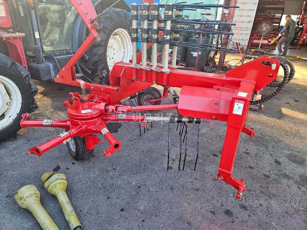  Rake SK400  뒤우측면