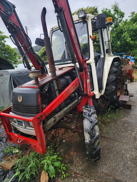 국제 트랙터 F415 (40마력)