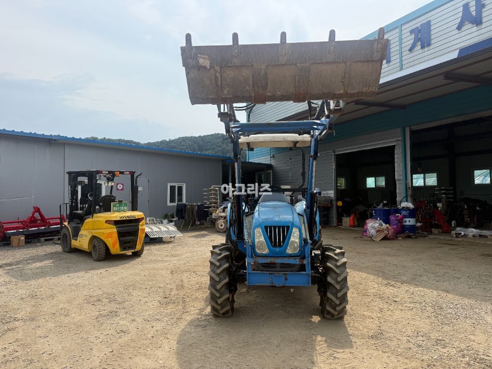 LS Tractor U47 (47hp)