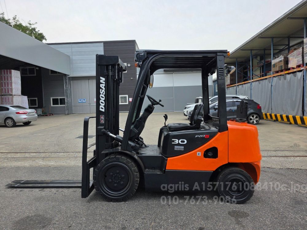 Doosan Forklift D30S-5 (3톤)