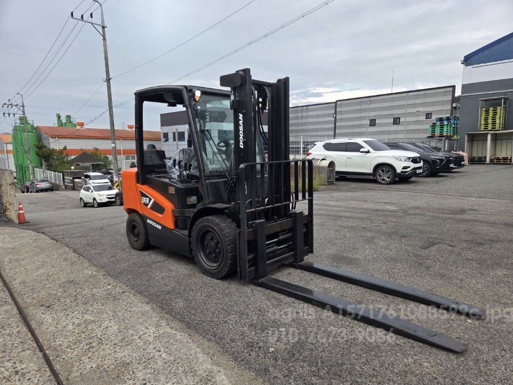 Doosan Forklift D33S-7 (3.3톤)