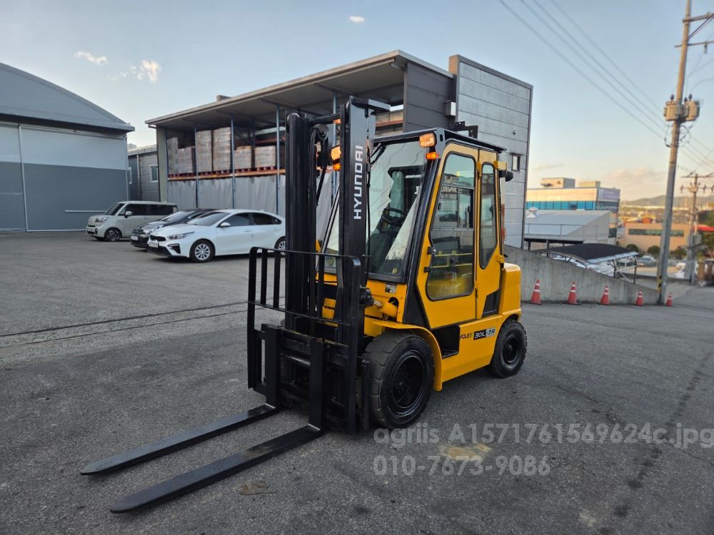 현대 지게차 Forex 30L-7A (3톤)