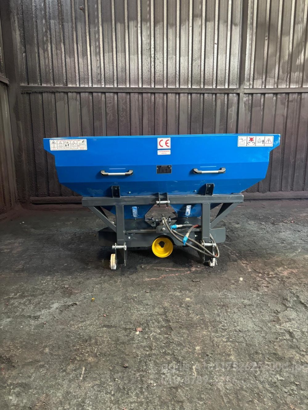  DEMIR 비료살포기 비료 살포기  뒤우측면