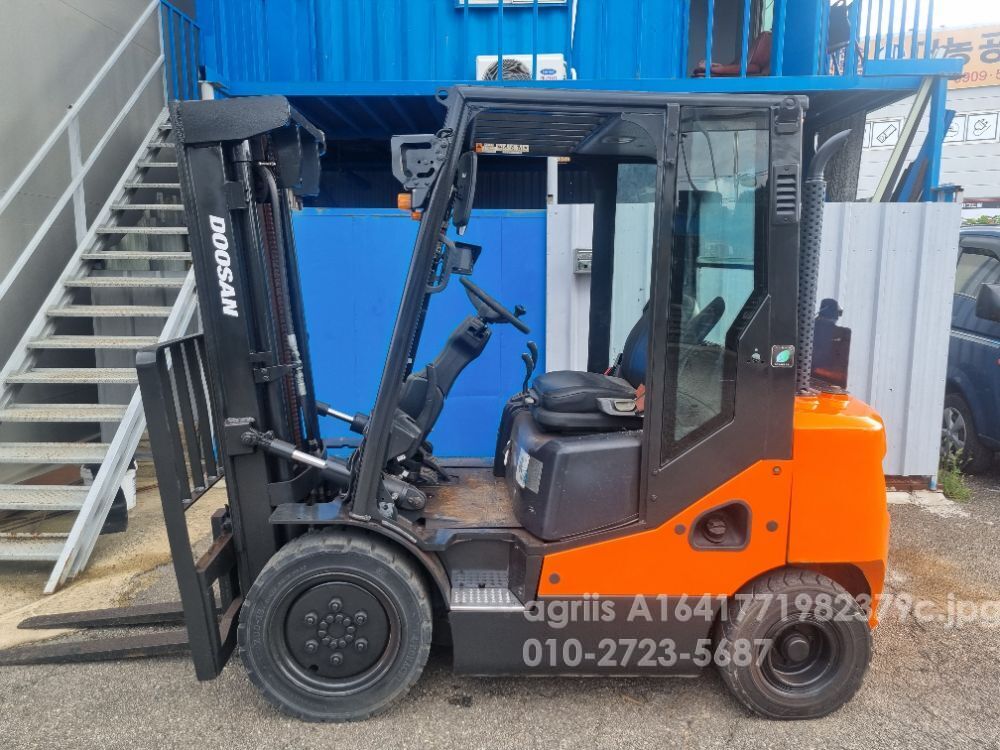 두산 지게차 D25SE-7 (2.5톤)