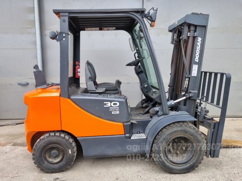 두산 지게차 D30SE-7 (2.98톤)