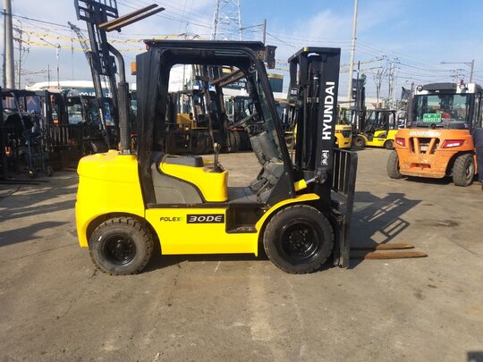 현대 지게차 30DE (3톤)