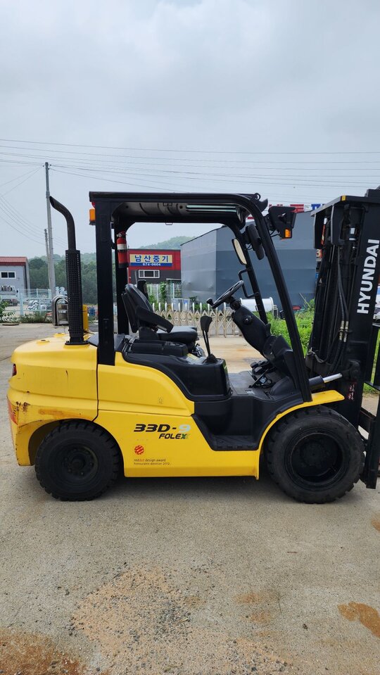 현대 지게차 33D-9 (3.3톤)