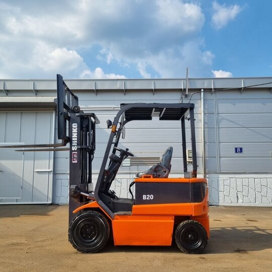 일제 신코 지게차 B20 (2톤)