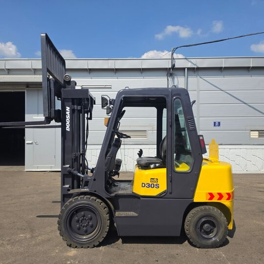  Forklift D30S-3 (3톤)