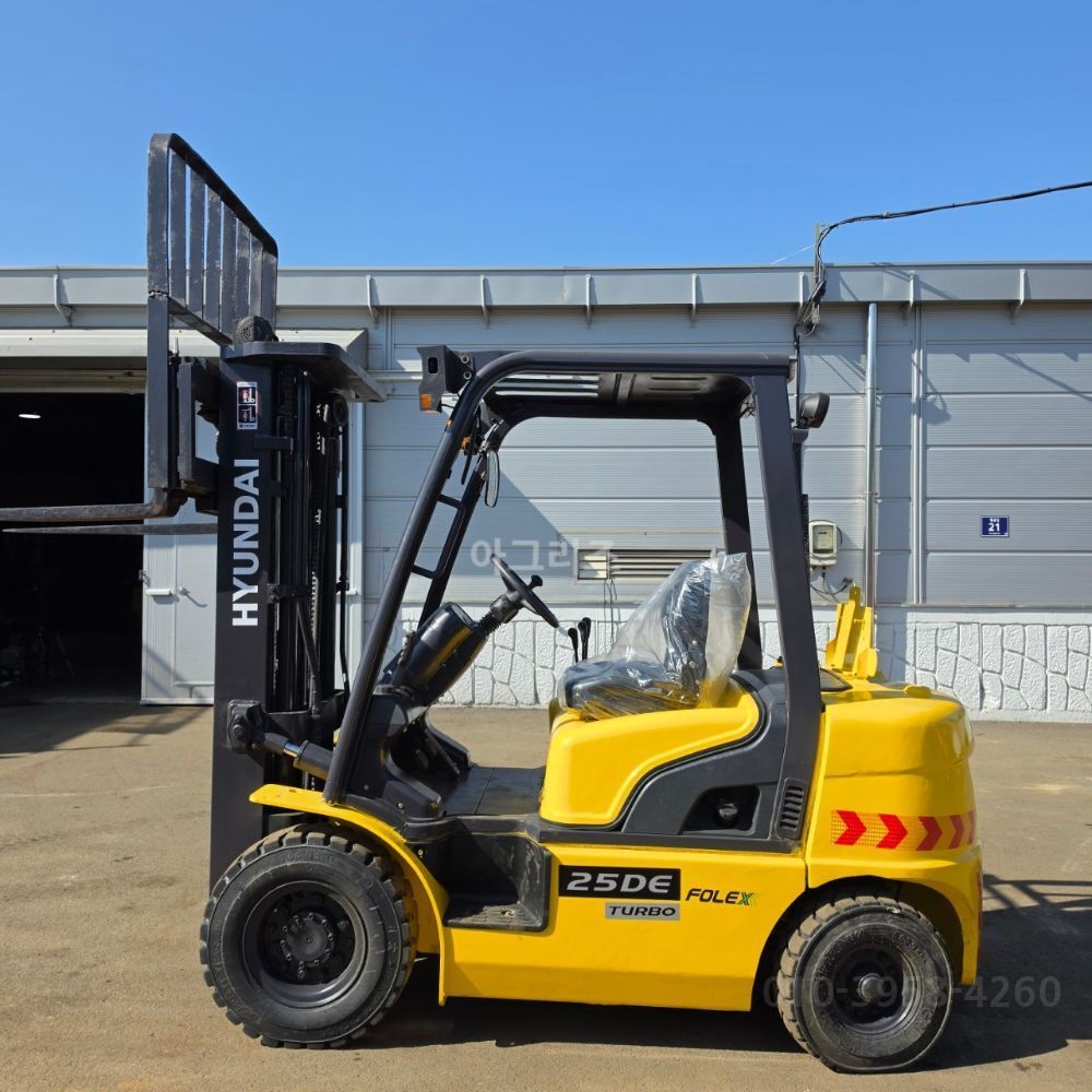 Hyundai Forklift 25DE (2.5톤) 뒤우측면