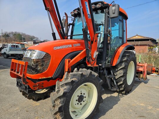 Daedong Tractor MX70 (70hp)