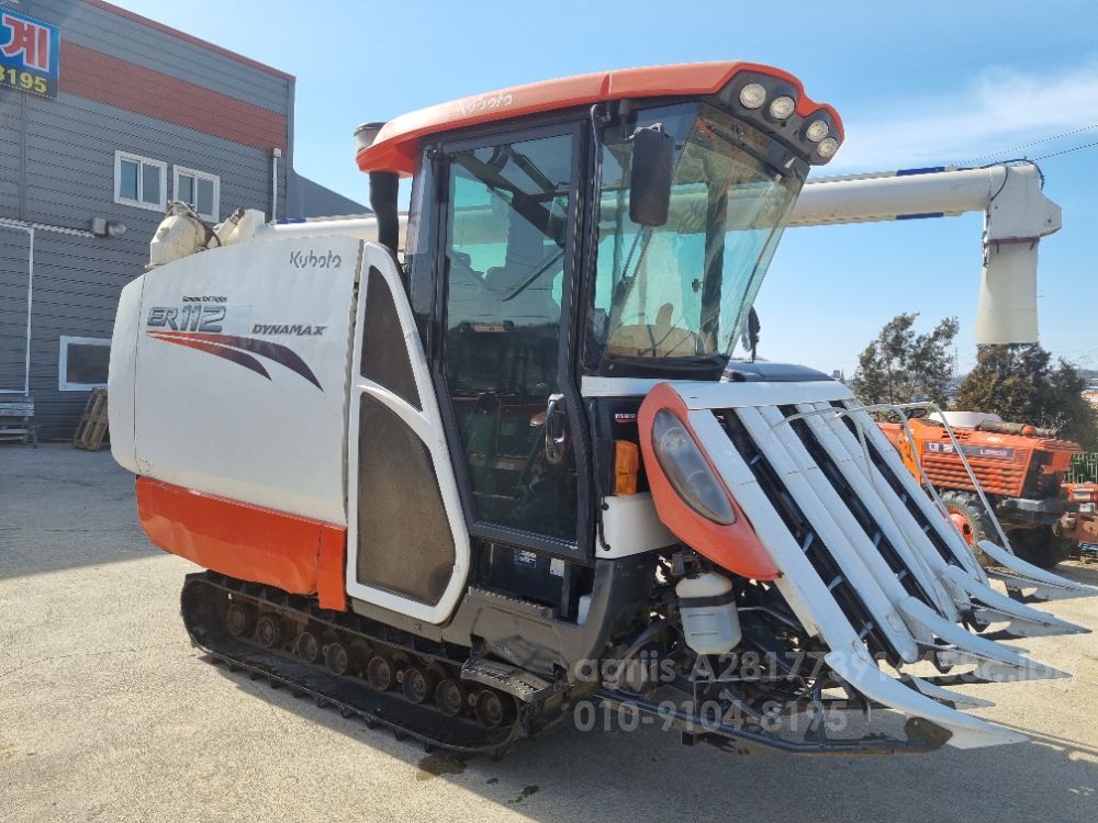 Kubota Combine Harvester ER112 (6Rows)