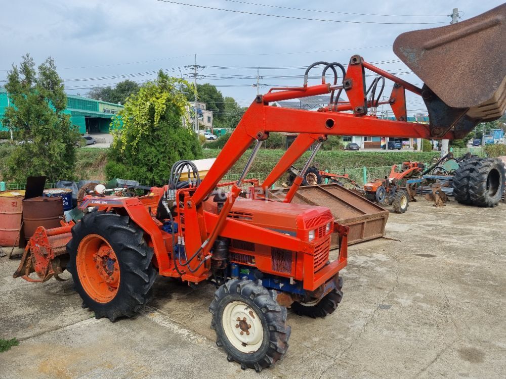 Daedong Tractor L2601 (26hp)