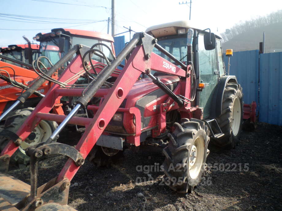 TYM Tractor T552 (55hp)