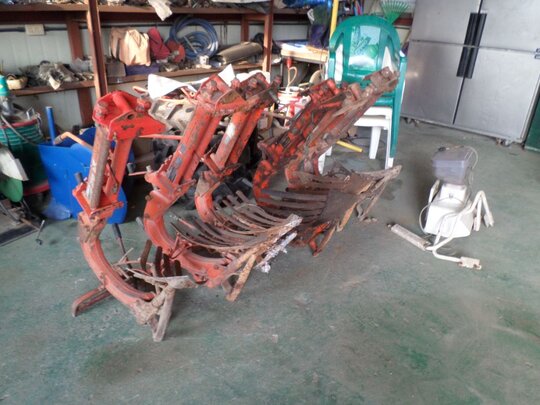 대동 쟁기 경운기