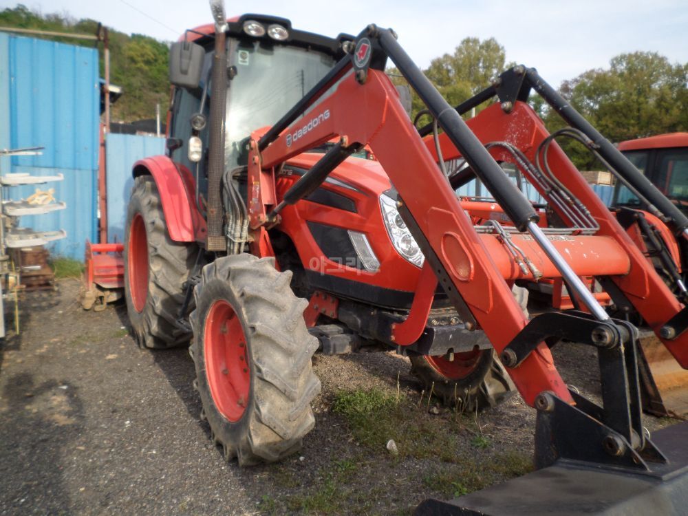 대동 트랙터 PX900 (90마력) 뒤우측면