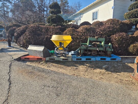 인삼채굴기   쟁기인삼로타리 5010