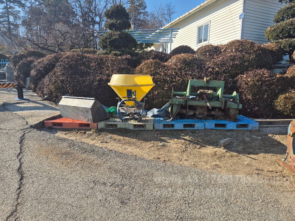 인삼채굴기   쟁기인삼로타리 5010