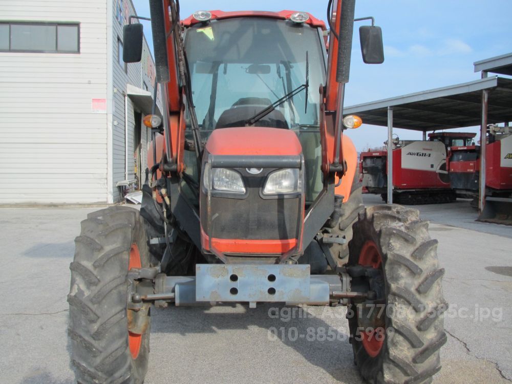 구보다 트랙터 M7040 (74마력)