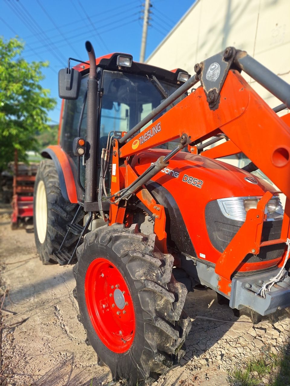 Daedong Tractor D852 (85hp)