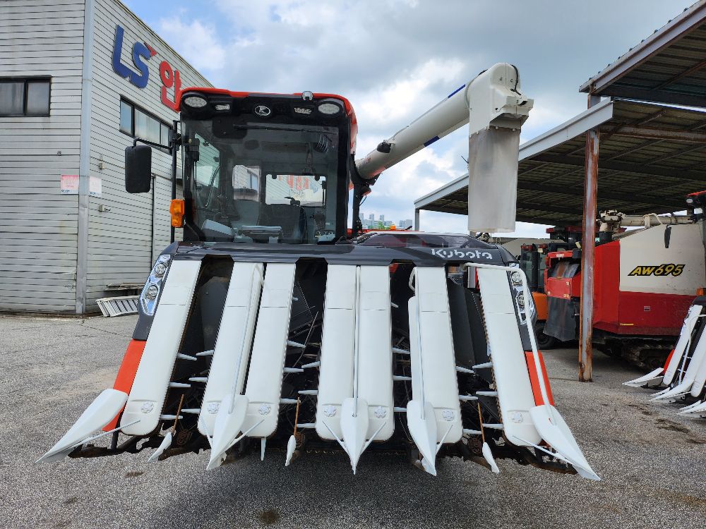 Kubota Combine Harvester ZR7130 (7Rows)