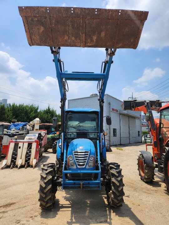 LS 트랙터 XU6145 (45.6마력)