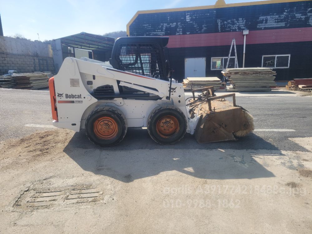  Skid steer loader S630 