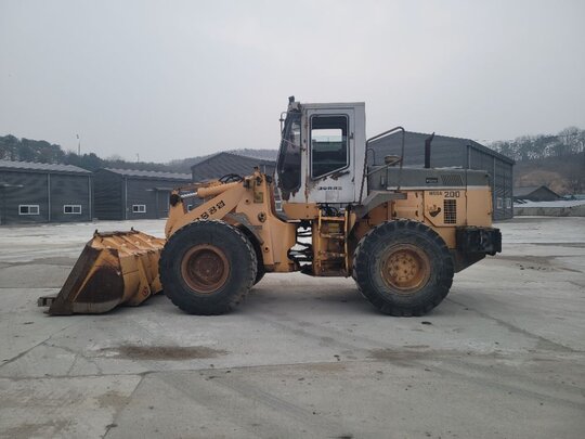  폐이로더 메가200 