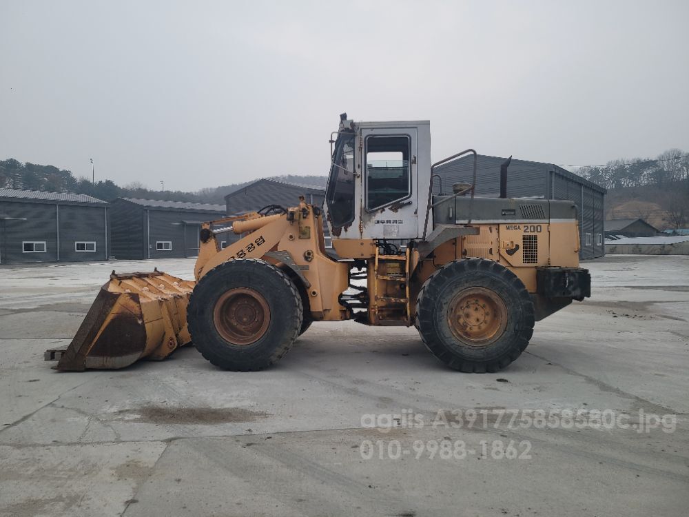  폐이로더 메가200 