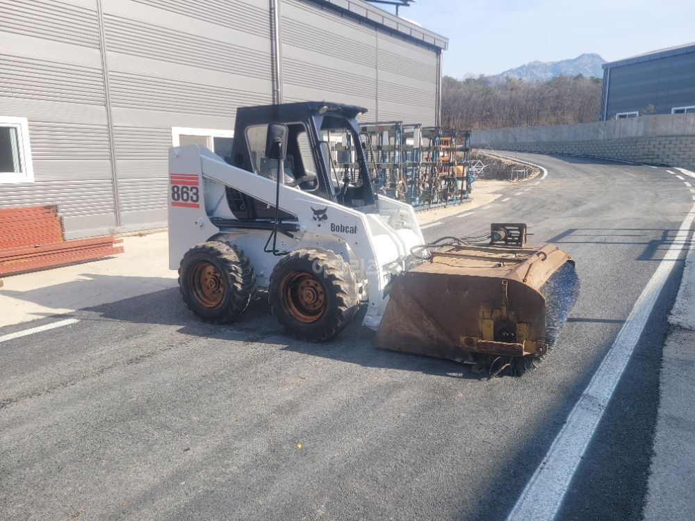  Skid steer loader 863 