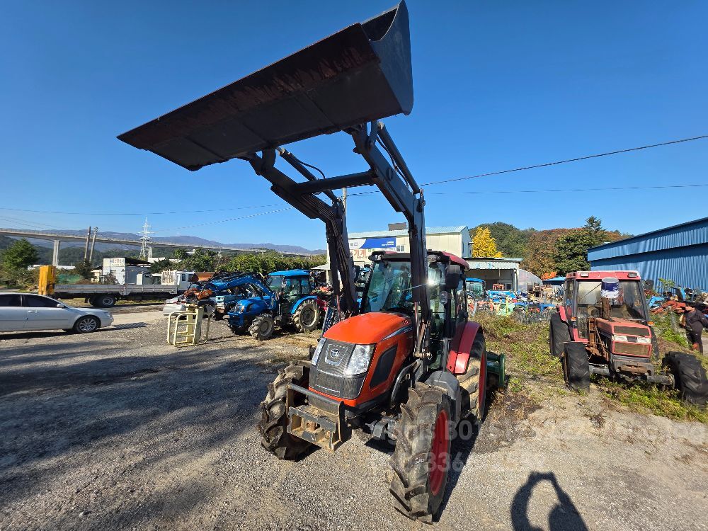 Daedong Tractor FX850 (85hp)