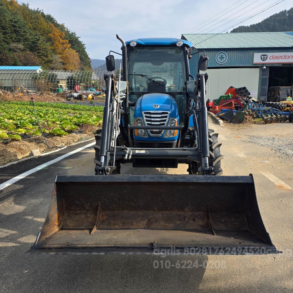 LS Tractor XU6168 (68.9hp)