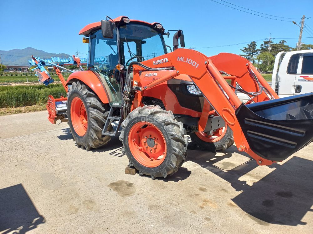 Kubota Tractor M7060 (72hp)