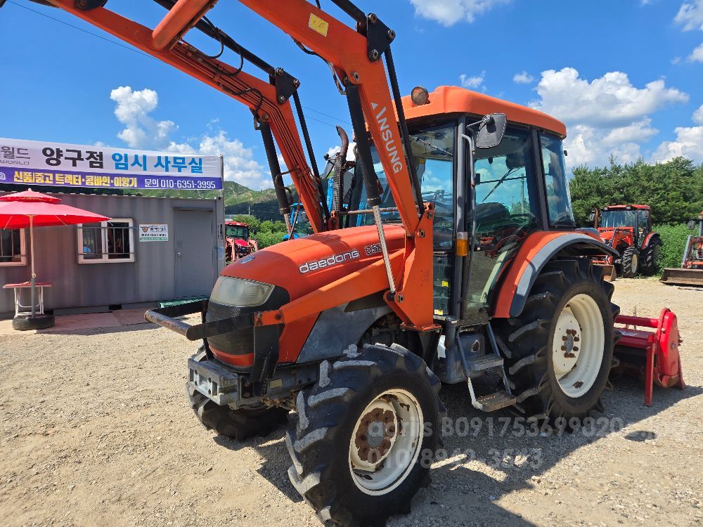 Daedong Tractor D581 (58hp)