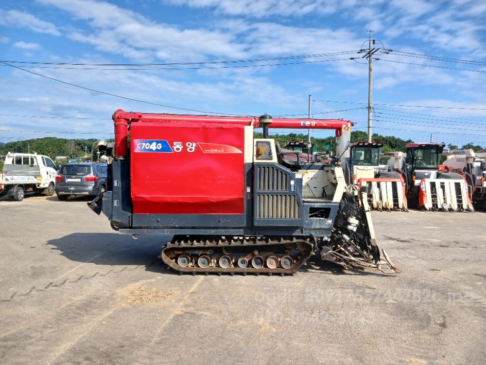 TYM 콤바인 C704G (4조식)