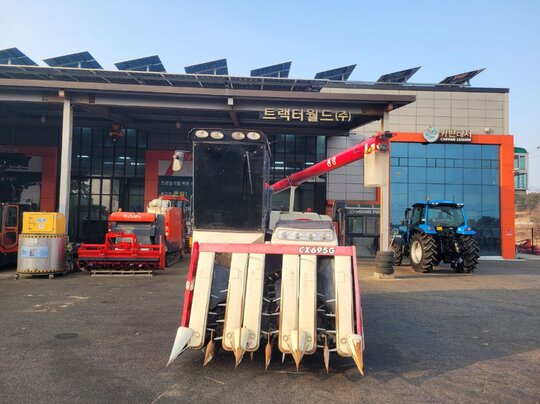 TYM 콤바인 CX695G (6조식)